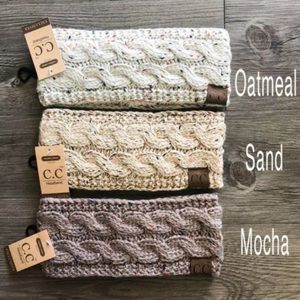 Sherpa lined headband in Mocha